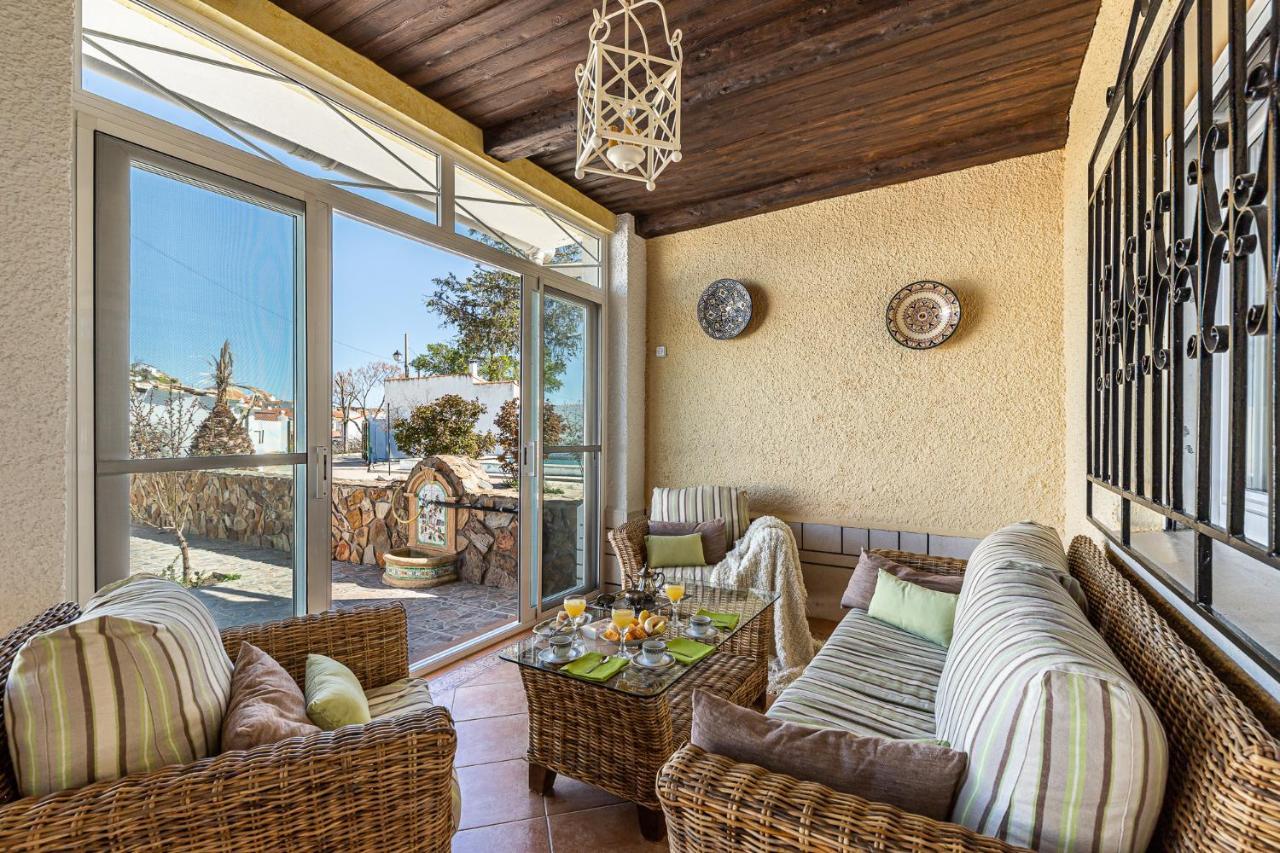 Waou Deluxe Cottage Titulcia ภายนอก รูปภาพ