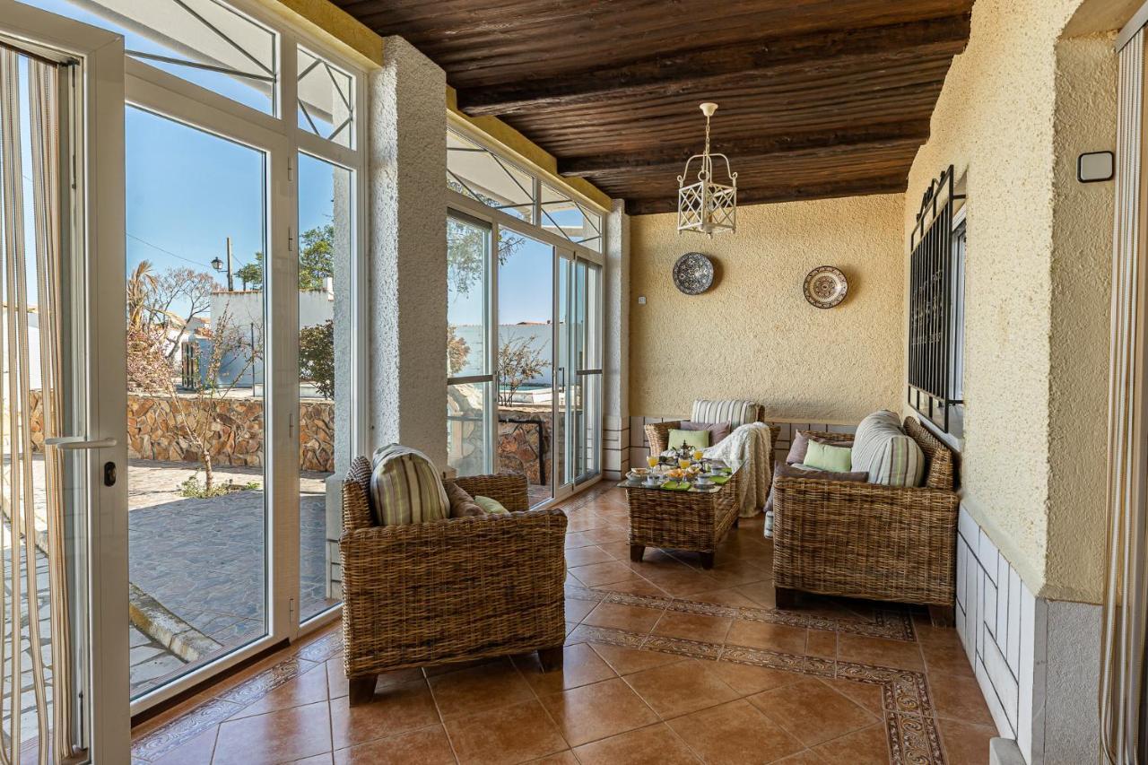 Waou Deluxe Cottage Titulcia ภายนอก รูปภาพ