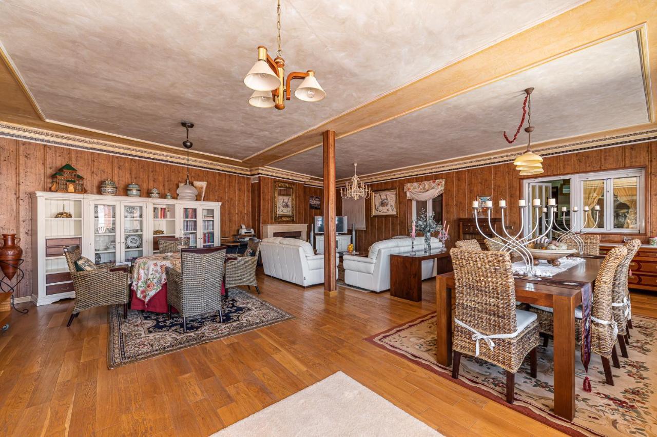 Waou Deluxe Cottage Titulcia ภายนอก รูปภาพ