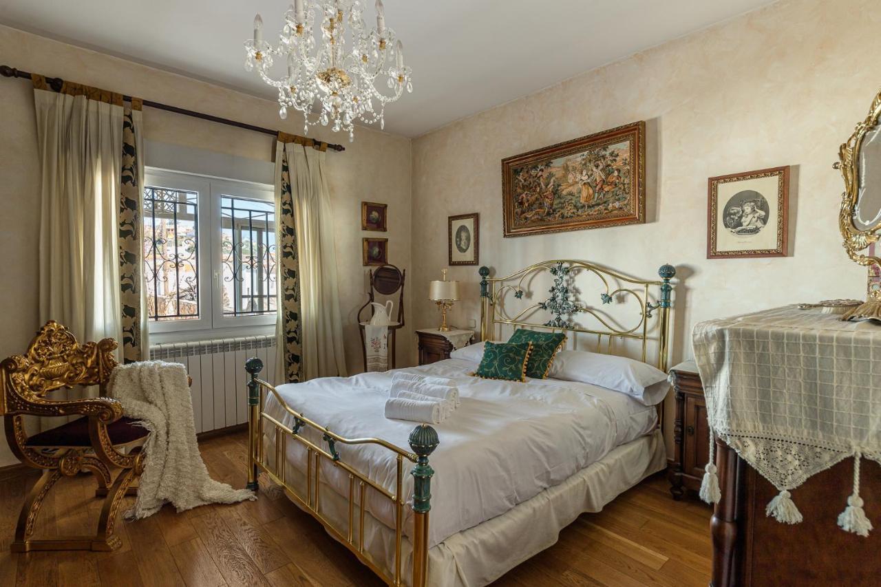 Waou Deluxe Cottage Titulcia ภายนอก รูปภาพ